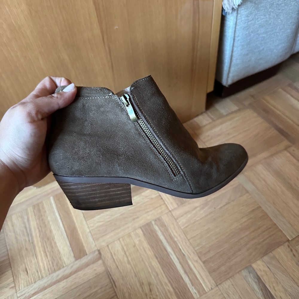 Booties - Picture 5 of 5
